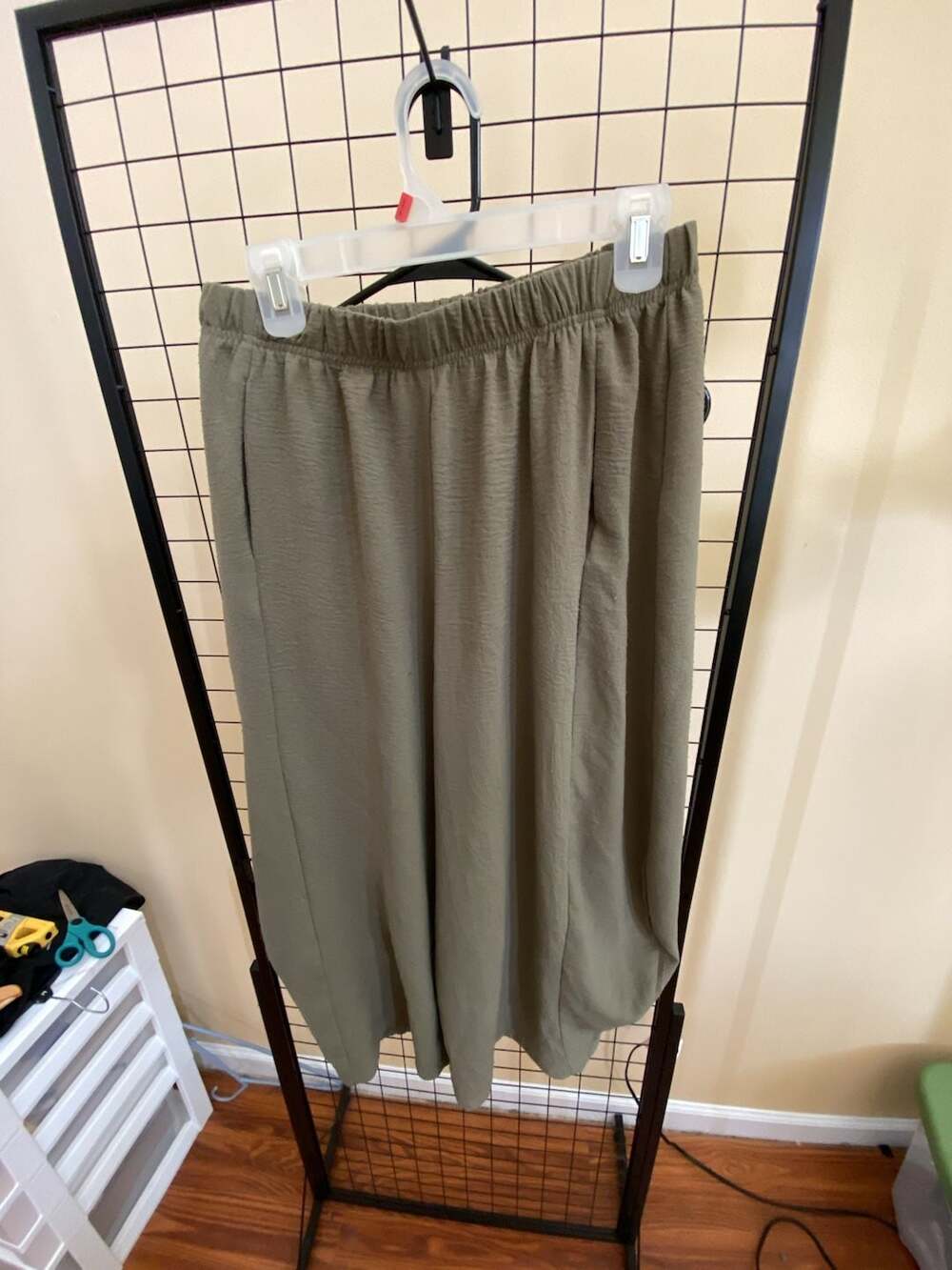 Exlura Wide Leg Pants Size M Olive Green Elastic Waist Casual Trousers